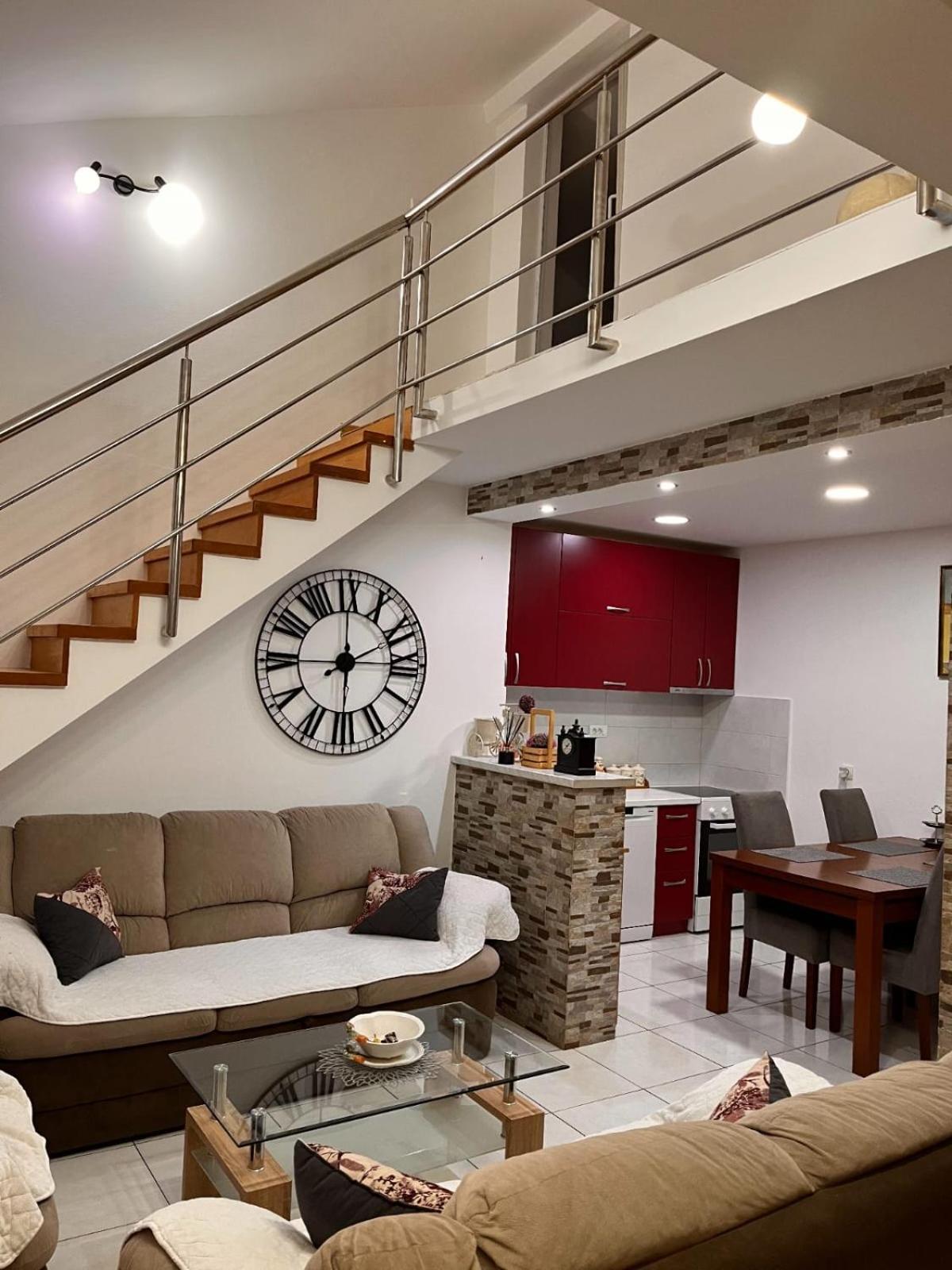 Appartement Guberinic,tivat ,trosoban Stan Tivat